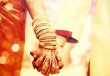 जेव्हा लाल झेंडे बंद, बाजा आणि बारात