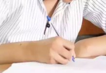 पहिल्या सीबीएसई इयत्ता दहावीच्या दुहेरी परीक्षेत, उत्तीर्णतेचा दर 93.7% पर्यंत वाढला; पुण्याच्या विद्यार्थ्यांनी जोरदार निकाल लावला | पुणे बातम्या