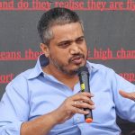 राष्ट्रवादीच्या कार्यकर्त्यांनी हडपसर दारूच्या अड्ड्याची तोडफोड; विरोधकांनी मृत्यूसाठी सरकारच्या निष्क्रियतेला जबाबदार धरले