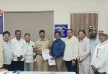 *पत्रकारांना धमकी देणाऱ्या खासदार संजय दिना पाटील यांचा फलटणमध्ये जाहीर निषेध; भारतीय पत्रकार संघाचे प्रशासनाला निवेदन*