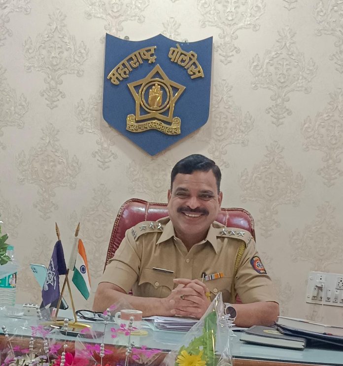गणेशोत्सवाच्या पार्श्वभूमीवर फलटण पोलिसांची धडक कारवाई. ४३ जणांवर तडीपारीची कारवाई; १,४७० जणांना प्रतिबंधात्मक नोटिसा