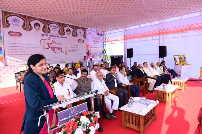 *युवा महोत्सवातून तणावमुक्ती व सर्जनशीलतेला शास्त्रीय अधिष्ठान*” — *प्रा. डॉ.श्रीमती ज्योती जाधव, प्र-कुलगुरू, शिवाजी विद्यापीठ, कोल्हापूर*