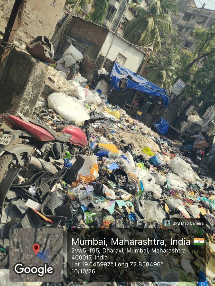 *धारावीत कचऱ्याचे ढीग; घनकचरा व्यवस्थापन विभागाच्या कार्यक्षमतेवर मनसेचा सवाल*!  *प्रभाग क्रमांक १८५ आणि ९० फूट मार्गावरील कचरा न उचलल्याने नागरिक त्रस्त; वरिष्ठ अधिकाऱ्यांकडे तातडीच्या कारवाईची मागणी*