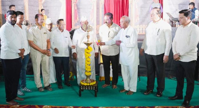 फलटण फेस्टिव्हलचा दिमाखदार समारोप; ‘महाराष्ट्राची मायबोली’ कार्यक्रमातून मराठी संस्कृतीचे दर्शन  मराठी भाषा, लोकसंस्कृती आणि परंपरेचा जागर; फलटणकरांचा उत्स्फूर्त प्रतिसाद
